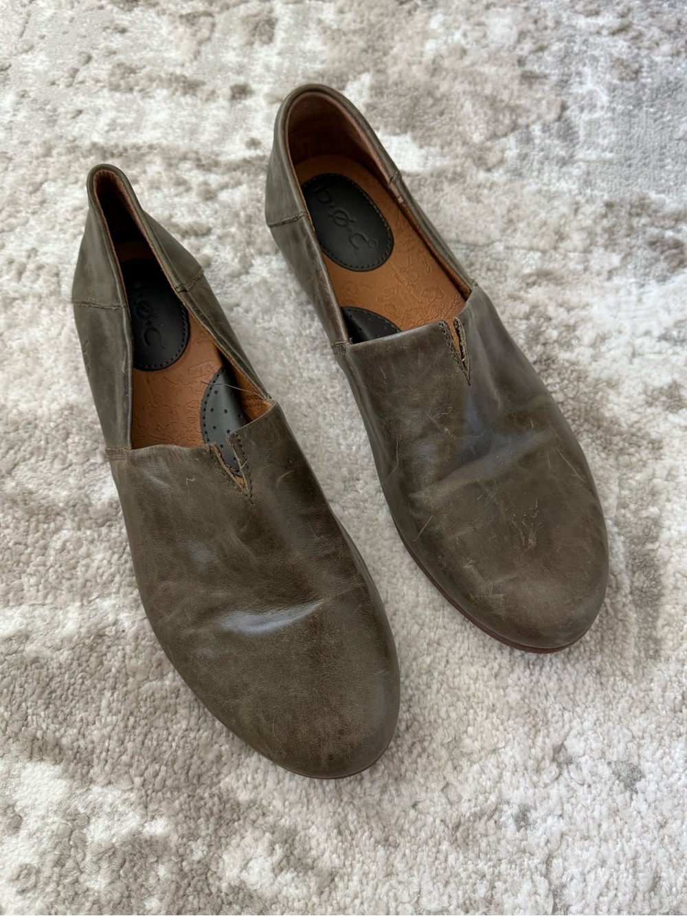 Born Suree Olive Leather Loafers